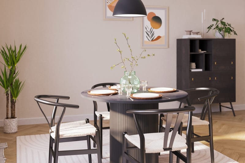 Kopparbo Ruokailuryhmä 106 cm Pyöreä ja 4 Dastoori Tuolia - Musta - Huonekalut - Pöytä & ruokailuryhmä - Ruokailuryhmä