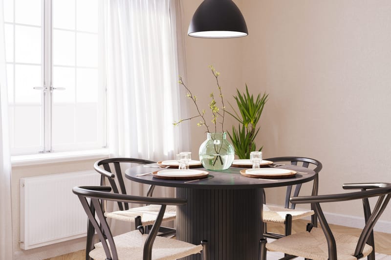 Kopparbo Ruokailuryhmä 106 cm Pyöreä ja 4 Dastoori Tuolia - Musta - Huonekalut - Pöytä & ruokailuryhmä - Ruokailuryhmä