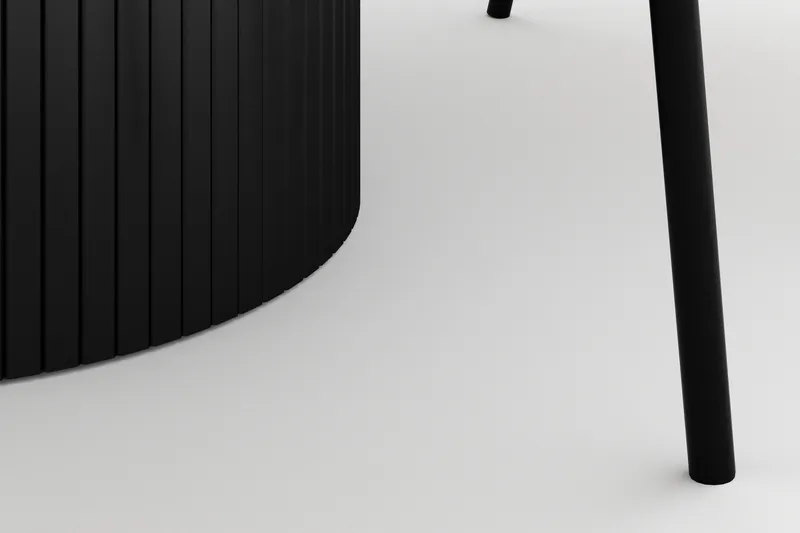 Kopparbo Pyöreä Ruokapöytä 130 cm Jatkettava ja 4 Berit Tuolia - Musta - Huonekalut - Pöytä & ruokailuryhmä - Ruokailuryhmä