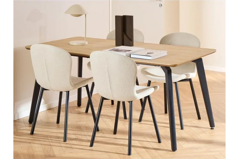 Motona Ruokailuryhmä 160 Cm + 4 Amrita Ruokailutuolia, Musta/Beige