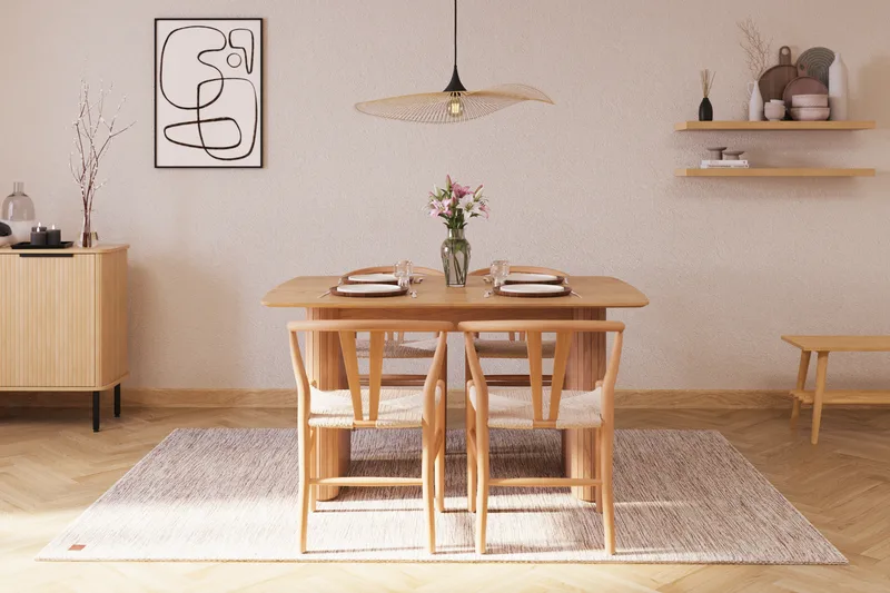 Navjot Ruokailuryhmä 140 cm ja 4 Dastoori Tuolia - Tammi - Huonekalut - Pöytä & ruokailuryhmä - Ruokailuryhmä