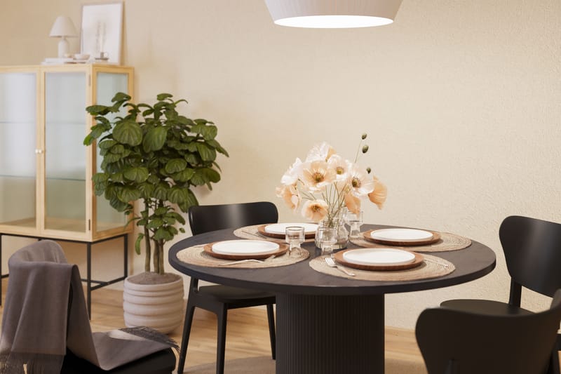 Noira Ruokapöytä 120 cm Tammi Pyöreä 4 Jerup Ruokatuolia - Huonekalut - Pöytä & ruokailuryhmä - Ruokailuryhmä