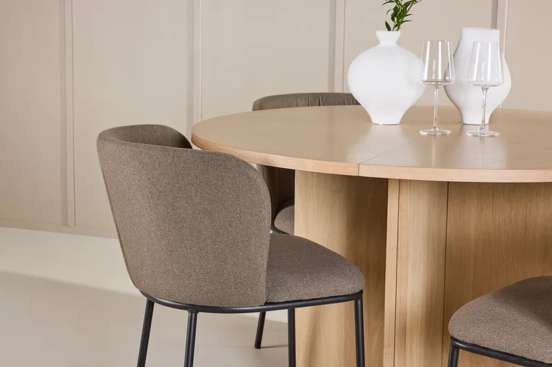Oval matgrupp Venture Home Brun Vitputsad 4st - Huonekalut - Pöytä & ruokailuryhmä - Ruokailuryhmä
