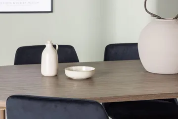 Oval matgrupp Venture Home Svart Mörkt trä 4st - Huonekalut - Pöytä & ruokailuryhmä - Ruokailuryhmä