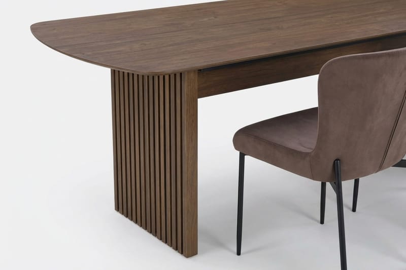 Richeto-ruokailuryhmä savustettu tammi 240 cm, 6 Elsie-ruokatuolia - Savustettu tammi/ruskea - Huonekalut - Pöytä & ruokailuryhmä - Ruokailuryhmä