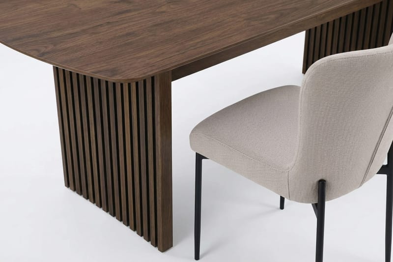 Richeto Ruokailuryhmä Savutammi 210 cm ja 6 Elsie Ruokatuolia - Savutammi/Beige - Huonekalut - Pöytä & ruokailuryhmä - Ruokailuryhmä