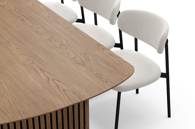 Richeto Ruokapöytä 240 cm 6 Lucy Ruokatuolilla - Luonnollinen viimeistely / Valkoinen Bouclé / Metallijalat Musta - Huonekalut - Pöytä & ruokailuryhmä - Ruokailuryhmä