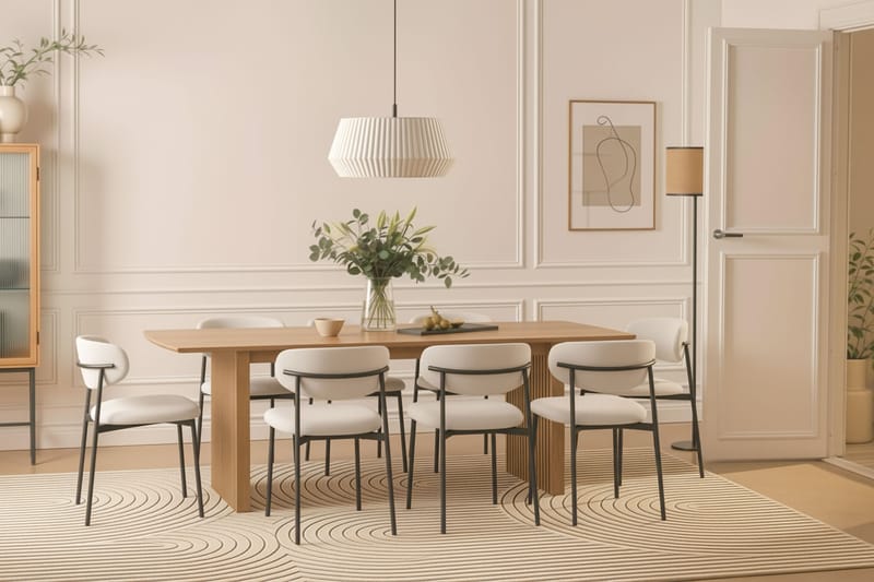 Richeto Ruokapöytä 240 cm 8 Lucy Ruokatuolilla - Luonnollinen viimeistely / Valkoinen Bouclé / Metallijalat Musta - Huonekalut - Pöytä & ruokailuryhmä - Ruokailuryhmä