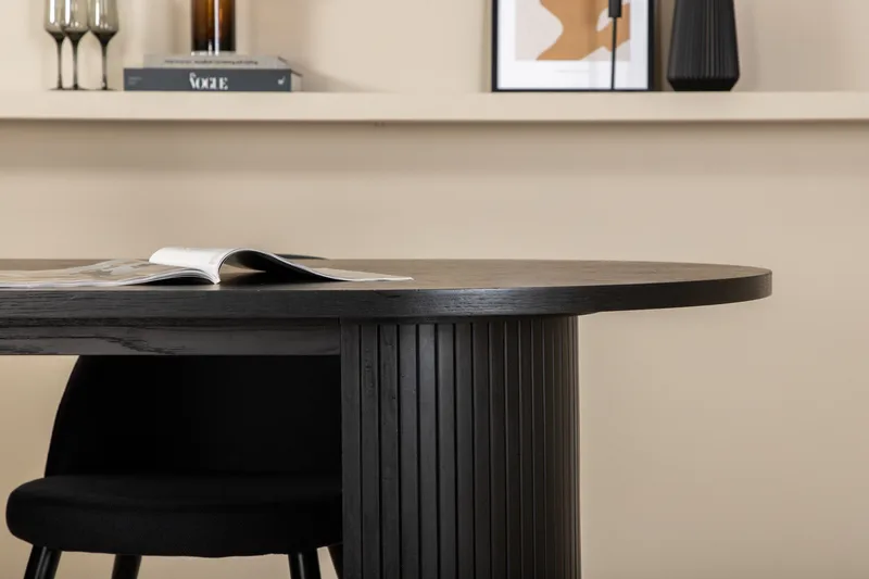 Ruokailuryhmä Bianca 200 cm Soikea 4 Velvet Tuolia - Musta - Huonekalut - Pöytä & ruokailuryhmä - Ruokailuryhmä