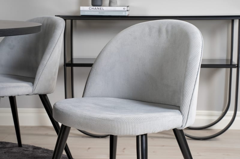 Ruokailuryhmä Möbelfashion Copenhagen-ruokailuryhmä 140 cm, pyöreä, 6 Velvet-tuolilla Musta/Vaaleanharmaa - Huonekalut - Pöytä & ruokailuryhmä - Ruokailuryhmä