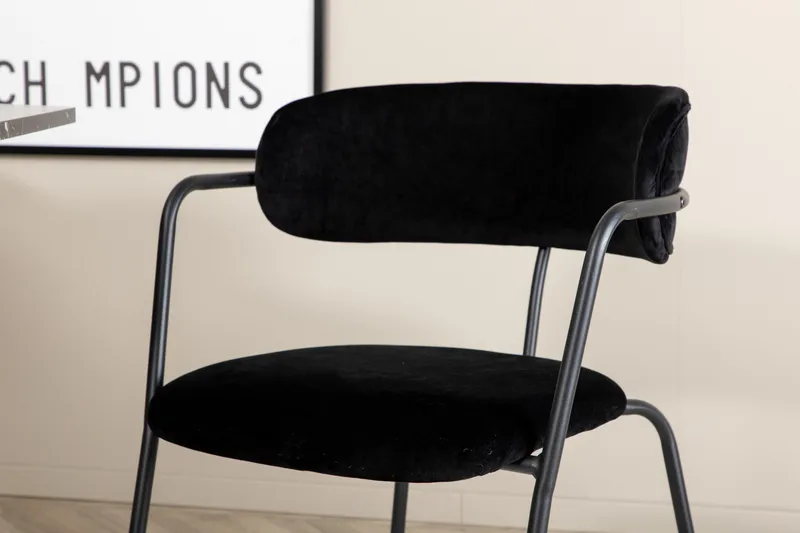 Ruokailuryhmä Marbs 110 cm Pyöreä 4 Arrow Tuolia - Musta - Huonekalut - Pöytä & ruokailuryhmä - Ruokailuryhmä