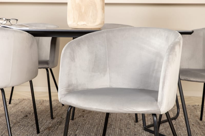 Pippi matbord med 6st Berit matstol Venture Home Black - Huonekalut - Pöytä & ruokailuryhmä - Ruokailuryhmä