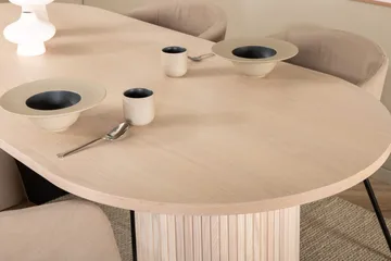 Ruokailuryhmä Cinaba 200 cm Soikea sis. 4 Beraid tuolia - Beige / Musta - Huonekalut - Pöytä & ruokailuryhmä - Ruokailuryhmä