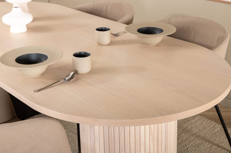 Ruokailuryhmä Cinaba 200 cm Soikea sis. 4 Beraid tuolia - Beige / Musta - Huonekalut - Pöytä & ruokailuryhmä - Ruokailuryhmä