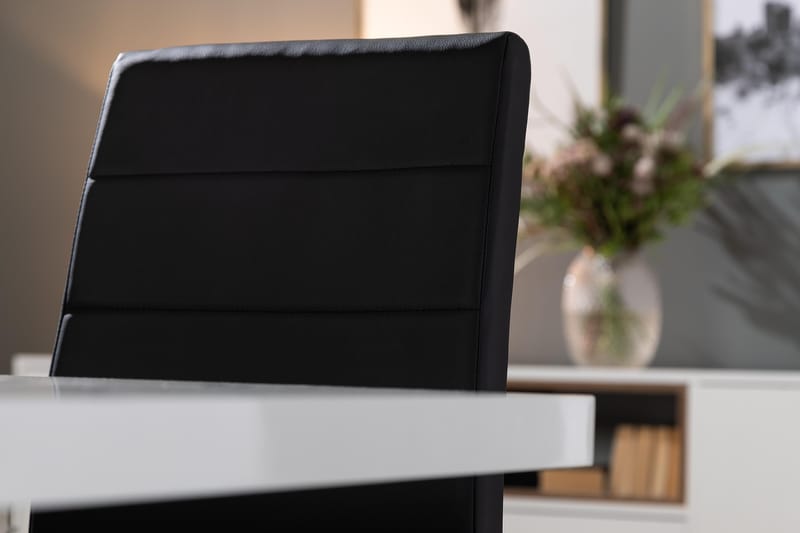 Ruokailuryhmä Griffith Jatkettava 180 cm 6 Jack tuolia - Valkoinen/Musta PU/Kromi - Huonekalut - Pöytä & ruokailuryhmä - Ruokailuryhmä