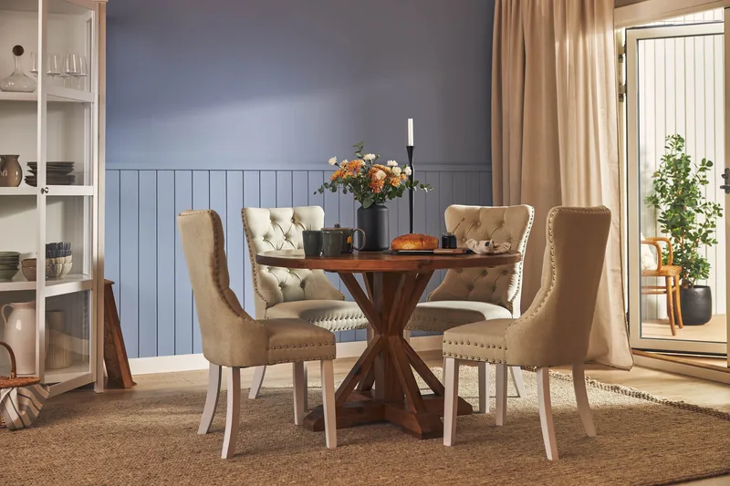 Ruokailuryhmä Yorkshire 120 cm Pyöreä 4 Lossmen tuolia - Ruskea - Huonekalut - Pöytä & ruokailuryhmä - Ruokailuryhmä