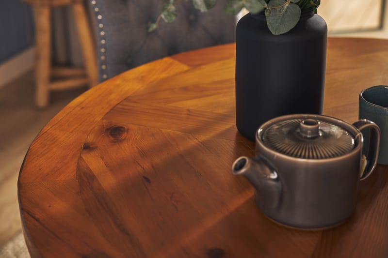 Ruokailuryhmä Yorkshire 120 cm Pyöreä 4 Lossmen tuolia - Ruskea / Valkoinen - Huonekalut - Pöytä & ruokailuryhmä - Ruokailuryhmä