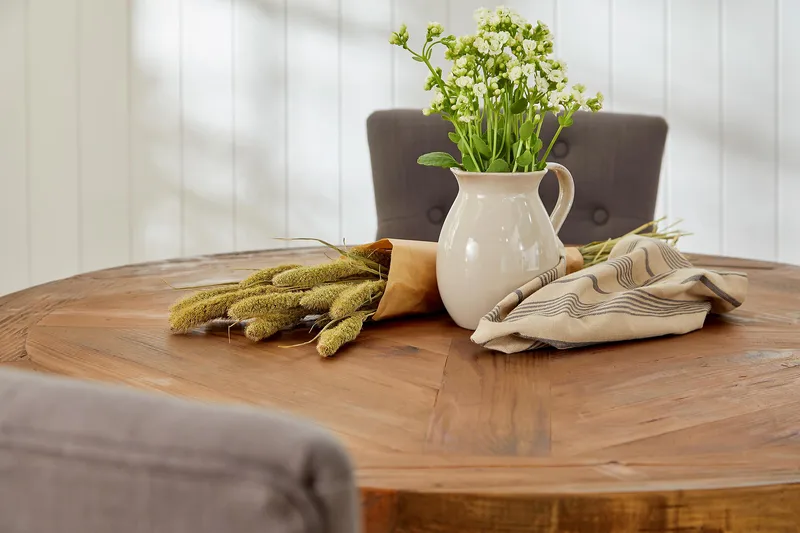 Ruokailuryhmä Yorkshire 120 cm Pyöreä 4 Ophelia tuolia - Puu/Valkoinen/Harmaa - Huonekalut - Pöytä & ruokailuryhmä - Ruokailuryhmä