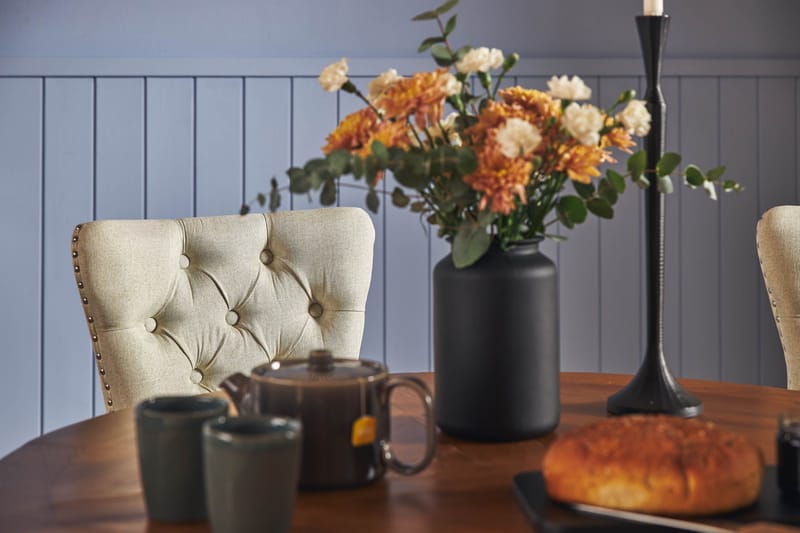 Ruokailuryhmä Yorkshire 120 cm Pyöreä 4 Lossmen tuolia - Ruskea - Huonekalut - Pöytä & ruokailuryhmä - Ruokailuryhmä