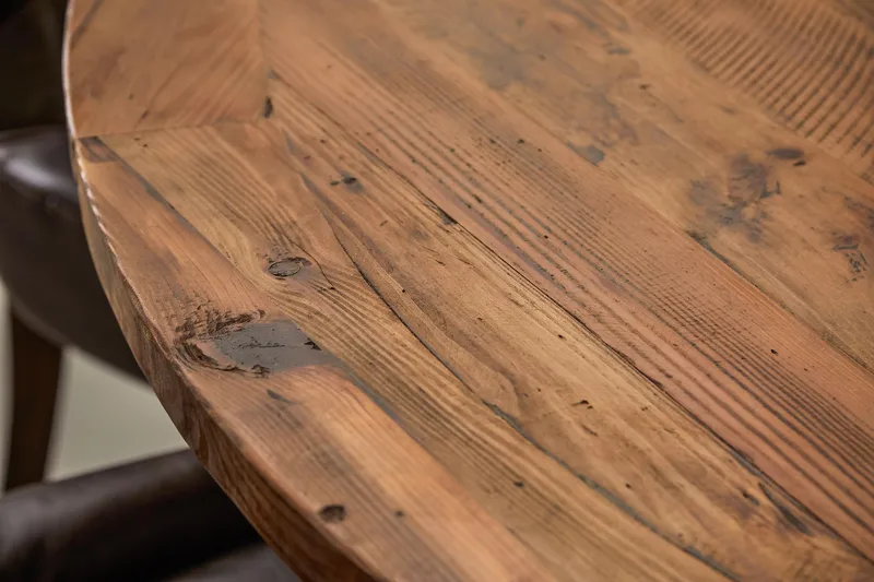 Ruokailuryhmä Yorkshire 150 cm Pyöreä 6 Hermione tuolia - Vintage Luonnonväri/Valk/Ruske - Huonekalut - Pöytä & ruokailuryhmä - Ruokailuryhmä