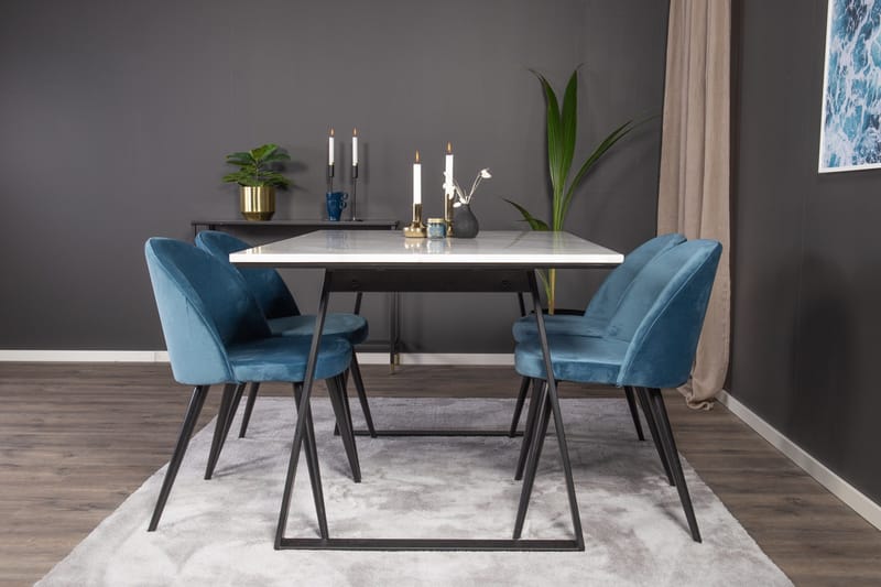 Ruokailuryhmä Venture Home Estelle-ruokailuryhmä 140 cm, suorakaiteen muotoinen, 4 Velvet-tuolia Musta/sininen/valkoinen - Huonekalut - Pöytä & ruokailuryhmä - Ruokailuryhmä