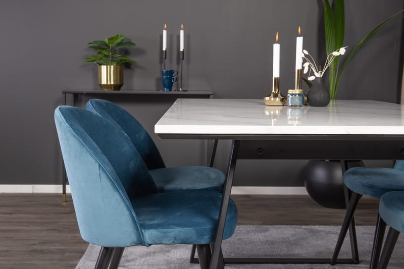 Ruokailuryhmä Venture Home Estelle-ruokailuryhmä 140 cm, suorakaiteen muotoinen, 4 Velvet-tuolia Musta/sininen/valkoinen - Huonekalut - Pöytä & ruokailuryhmä - Ruokailuryhmä