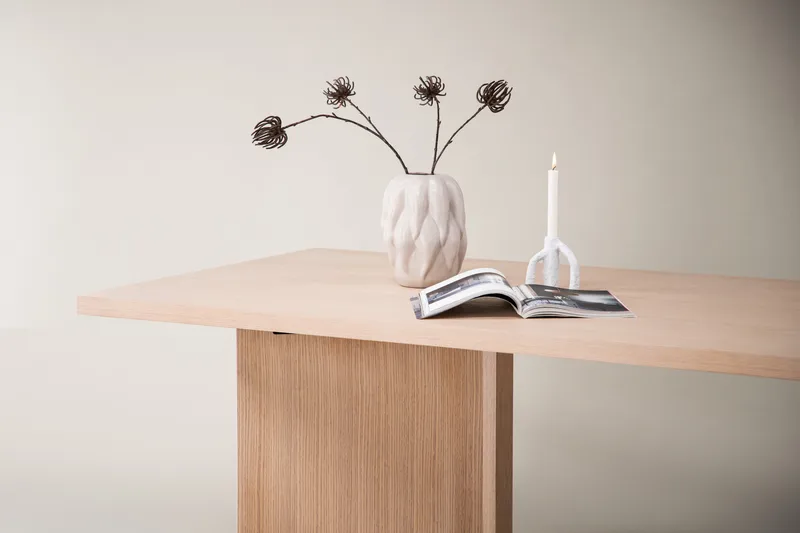 Ruokapöytä Bassholmen 240x100 cm - Valkoinen - Huonekalut - Pöytä & ruokailuryhmä - Ruokapöydät & keittiön pöydät