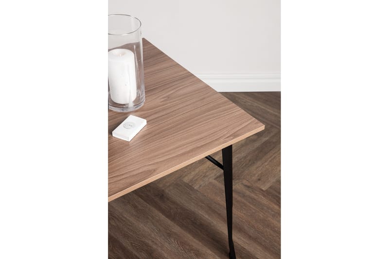 Ruokapöytä Venture Home Tempe-ruokapöytä 140 cm Walnut - Huonekalut - Pöytä & ruokailuryhmä - Ruokapöydät & keittiön pöydät