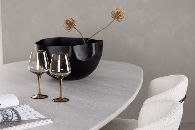 Ruokaryhmä Grönvik 180 cm Soikea 4 Chico-tuolilla - Mokkanahka - Huonekalut - Pöytä & ruokailuryhmä - Ruokailuryhmä