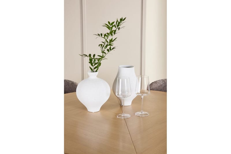 Ruokaryhmä Strada Pyöreä 120/170 cm Valkoinen Astoria-tuoleilla 4 kpl, Ruskea - 4 kpl, Ruskea - Huonekalut - Pöytä & ruokailuryhmä - Ruokailuryhmä