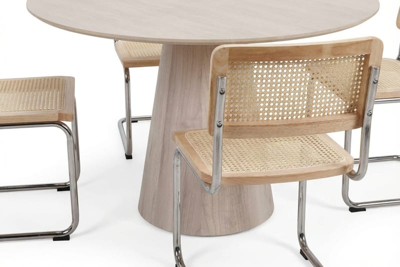 Siena-ruokailuryhmä, pyöreä 110 cm, valkokuullotettu, 4 Build-ruokatuolia - Valkokuullotettu/luonnonväri/kromi - Huonekalut - Pöytä & ruokailuryhmä - Ruokailuryhmä