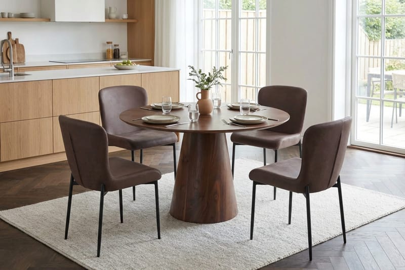 Siena-ruokailuryhmä, pyöreä 110 cm, pähkinä, 4 Elsie-ruokatuolia - Pähkinä/ruskea - Huonekalut - Pöytä & ruokailuryhmä - Ruokailuryhmä