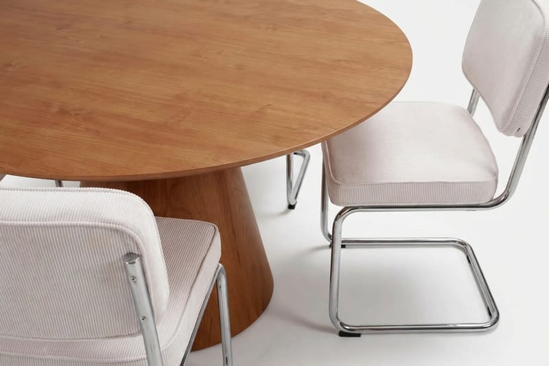 Siena-ruokailuryhmä pyöreä 150 cm tammi, 6 Milva-ruokatuolia - Tammi - Huonekalut - Pöytä & ruokailuryhmä - Ruokailuryhmä