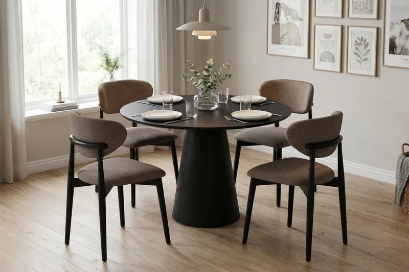 Siena-ruokailuryhmä pyöreä 110 cm musta, 4 Molly-ruokatuolia - Musta - Huonekalut - Pöytä & ruokailuryhmä - Ruokailuryhmä