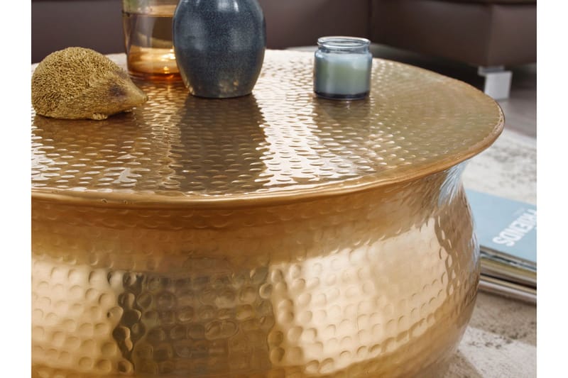 Osagie 60 cm pyöreä metallinen sohvapöytä vasaroidulla rumpumallisella muodolla - Kulta - Huonekalut - Pöytä & ruokailuryhmä - Sohvapöytä