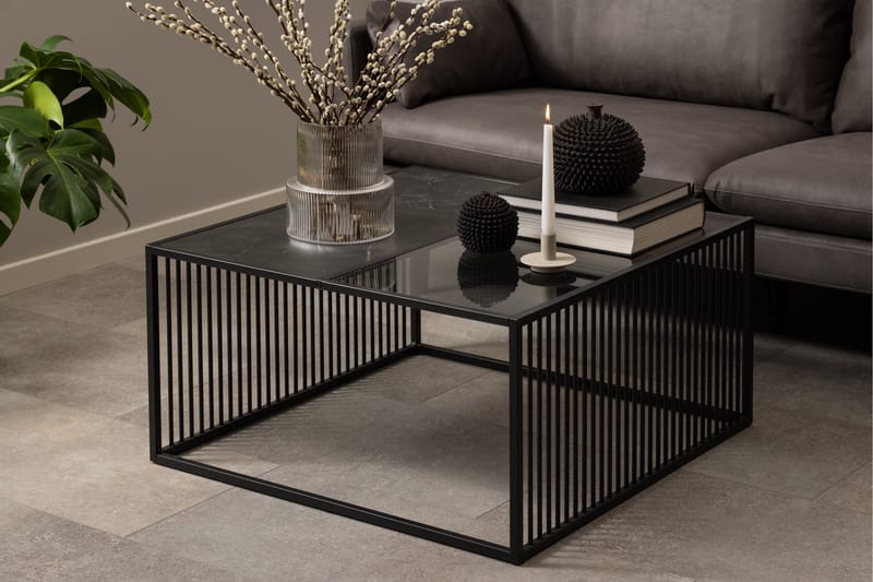 Saklani neliönmuotoinen sohvapöytä 80x80 cm metallia lasilevyllä - Musta - Huonekalut - Pöytä & ruokailuryhmä - Sohvapöytä