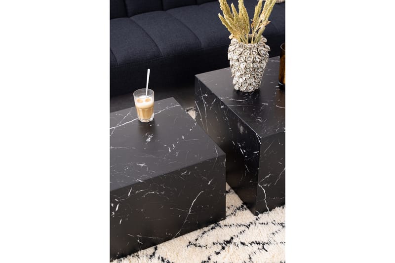 Sohvapöytä Samon 58x58 cm - Musta - Huonekalut - Pöytä & ruokailuryhmä - Apupöytä & sivupöytä - Sarjapöytä