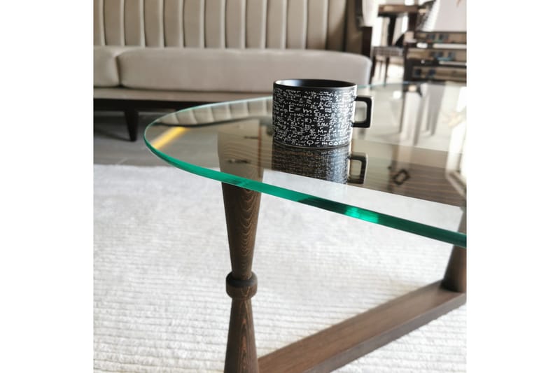 Sohvapöytä Vallsbo 96 cm Kolmikulmainen - Pähkinänruskea - Huonekalut - Pöytä & ruokailuryhmä - Sohvapöytä