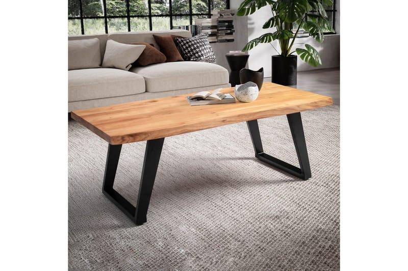 Sohvapöytä Wohnling 120 cm täyspuinen puureuna suorakulmainen maalaistyylinen Musta, viistot juoksijat - Musta, viistot juoksijat - Huonekalut - Pöytä & ruokailuryhmä - Sohvapöytä