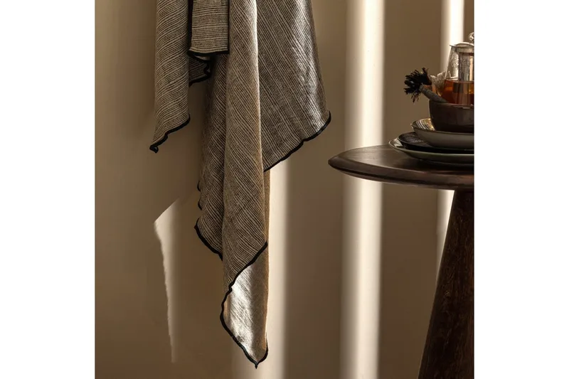 Sohvapöytä Posture - Pähkinäpuu, 51x60x53 cm - Huonekalut - Pöytä & ruokailuryhmä - Sohvapöytä