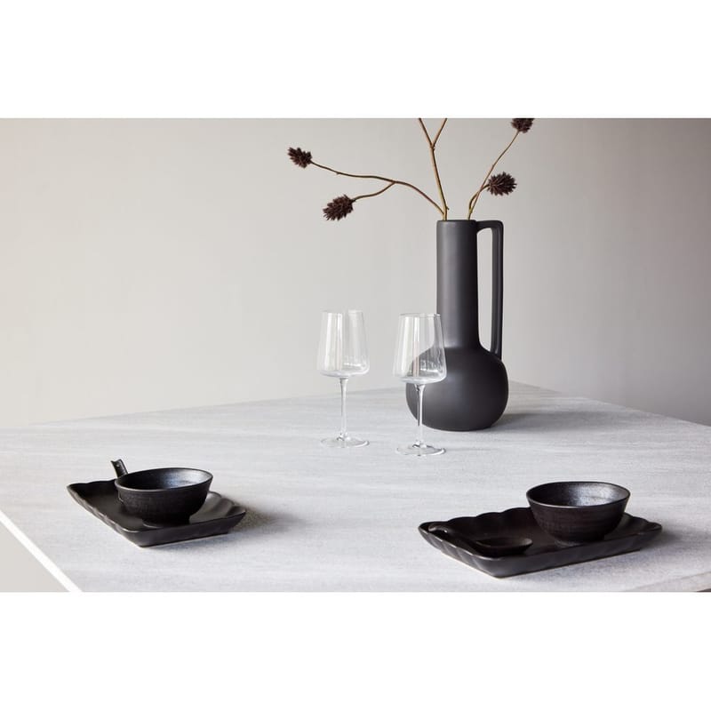 Suorakulmainen ruokapöytä Cael - Huonekalut - Pöytä & ruokailuryhmä - Ruokapöydät & keittiön pöydät