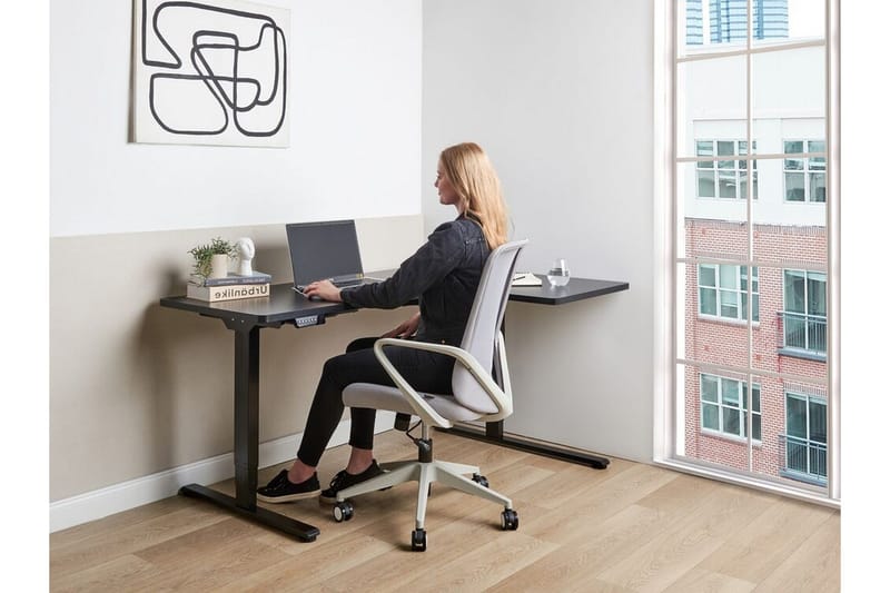 Bina Työpöytä 109x160 cm - Musta - Huonekalut - Pöytä & ruokailuryhmä - Työpöytä - Tietokonepöytä