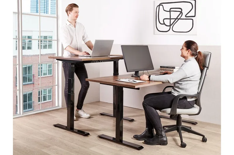 Bina Työpöytä 80x180 cm - Tumma puu/Musta - Huonekalut - Pöytä & ruokailuryhmä - Työpöytä
 - Tietokonepöytä