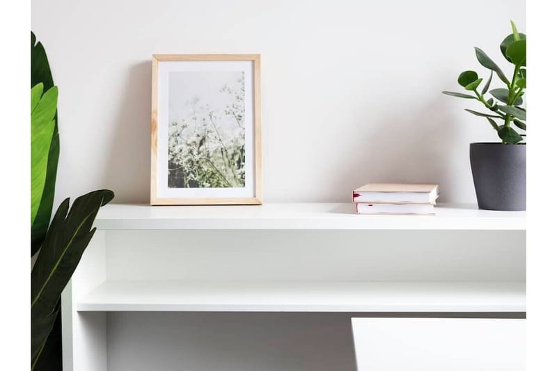 Grianan Skrivbord 136 cm White - Huonekalut - Pöytä & ruokailuryhmä - Työpöytä - Kirjoituspöytä - Kulmakirjoituspöytä