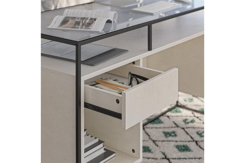 Kirjoituspöytä Bradford 139 cm Harmaa - Queer Eye - Huonekalut - Pöytä & ruokailuryhmä - Työpöytä - Kirjoituspöytä