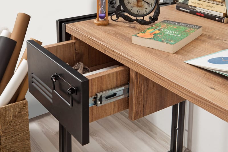 Kirjoituspöytä Masako 139 cm Säilytyksellä 2 laatikkoa - Puu/Musta - Huonekalut - Pöytä & ruokailuryhmä - Työpöytä - Kirjoituspöytä