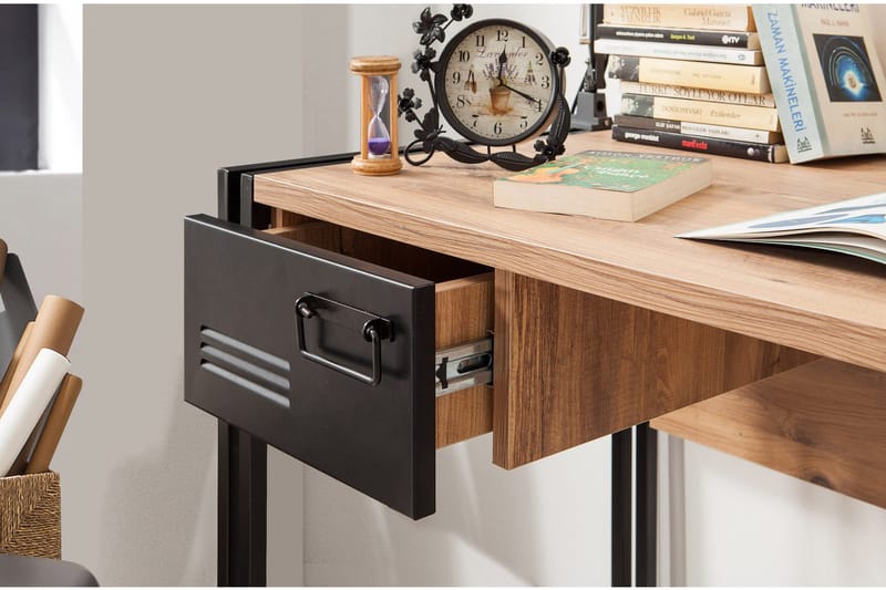 Kirjoituspöytä Masako 139 cm Säilytyksellä 2 laatikkoa - Puu/Musta - Huonekalut - Pöytä & ruokailuryhmä - Työpöytä - Kirjoituspöytä