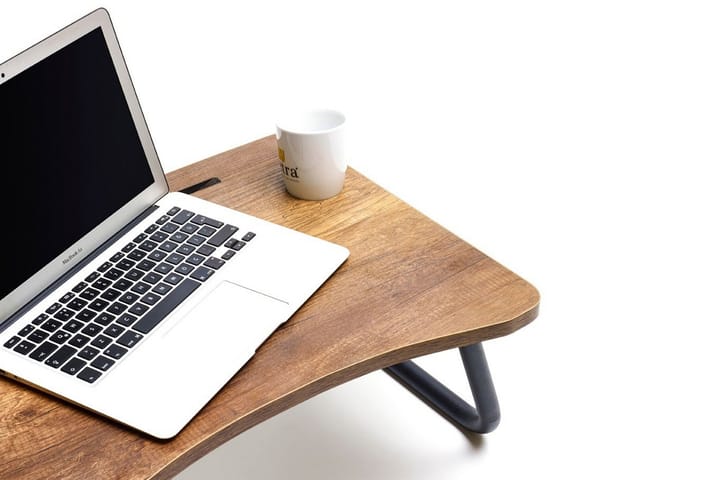 Laptopställ Parupe 60 cm - Pähkinänruskea/Musta - Kirjoituspöytä - Tietokonepöytä