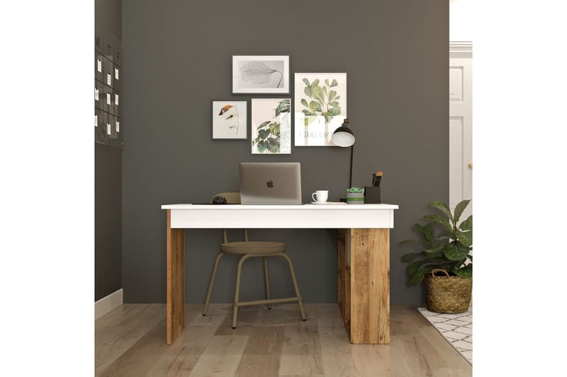 Työpöytä Karron 129 cm - Luonnonväri/Valkoinen - Huonekalut - Pöytä & ruokailuryhmä - Työpöytä - Kirjoituspöytä