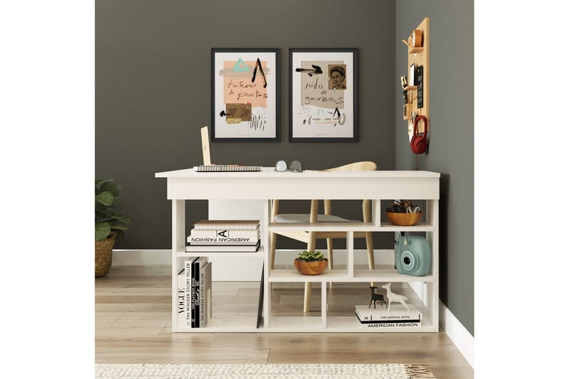 Työpöytä Karron 129 cm - Valkoinen - Huonekalut - Pöytä & ruokailuryhmä - Työpöytä - Tietokonepöytä